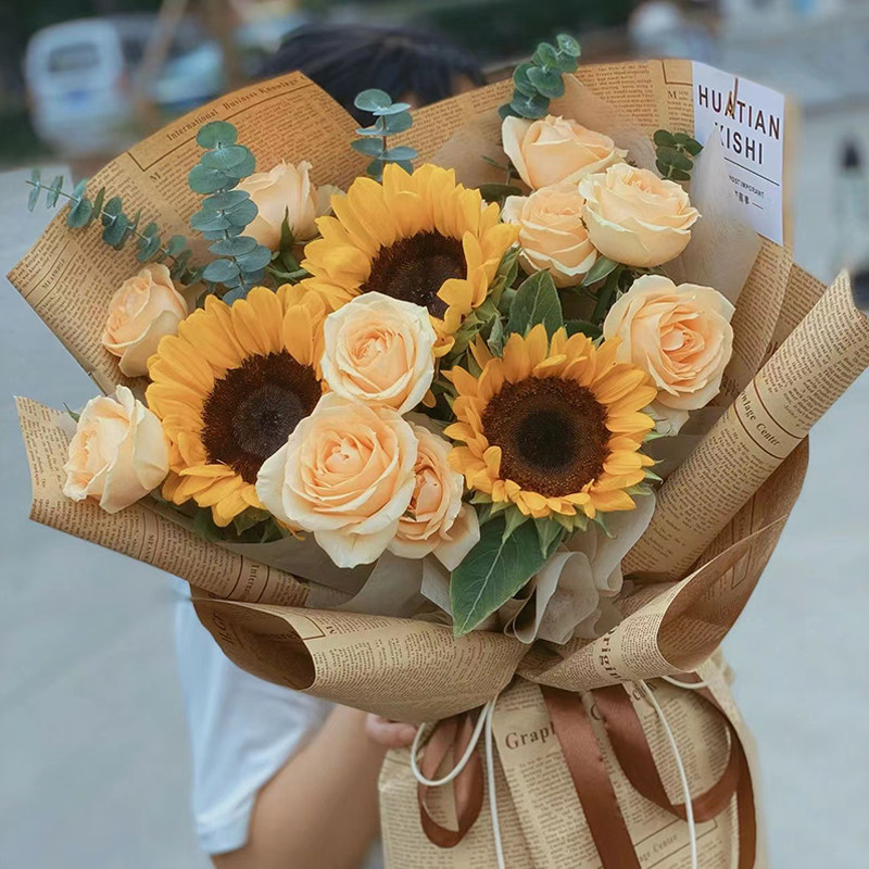 复古报纸英文字母牛皮纸花束鲜花包装纸向日葵包花纸花艺花店材料,淘宝优惠券,粉丝福利购,淘宝优惠卷