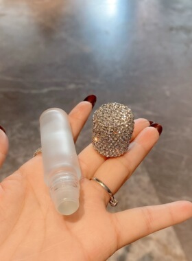 滚珠香水分装瓶网红镶钻精油瓶高端便携式收纳瓶高级精致小样空瓶