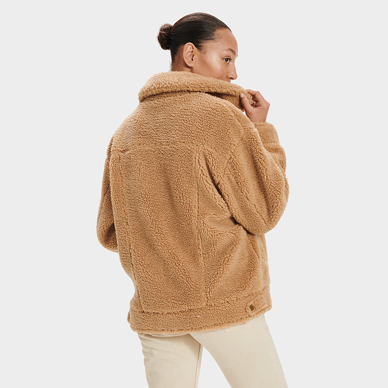 ugg2020秋冬新款服饰宽松版夹克 UGG短外套