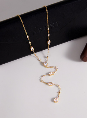 欧美钛钢锆石项链轻奢小众锁骨链胸链女不掉色不锈钢跨境饰品