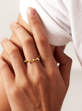 INS法式女性时尚百搭钛钢戒指18K镀金不规则镶嵌白色珍珠开口戒指