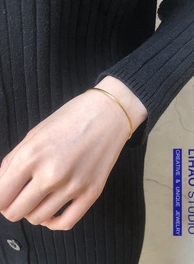 古法金仿真光面金色手镯女道具