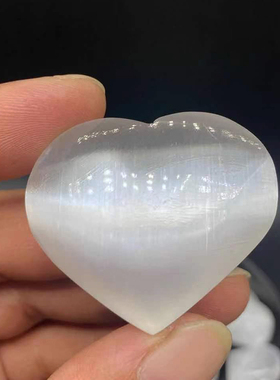 天然水晶透石膏摩洛哥爱心摆件