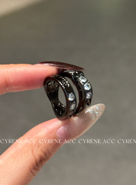 2026新款黑色双层皮带扣土星戒指女轻奢小众设计高级感一款两戴