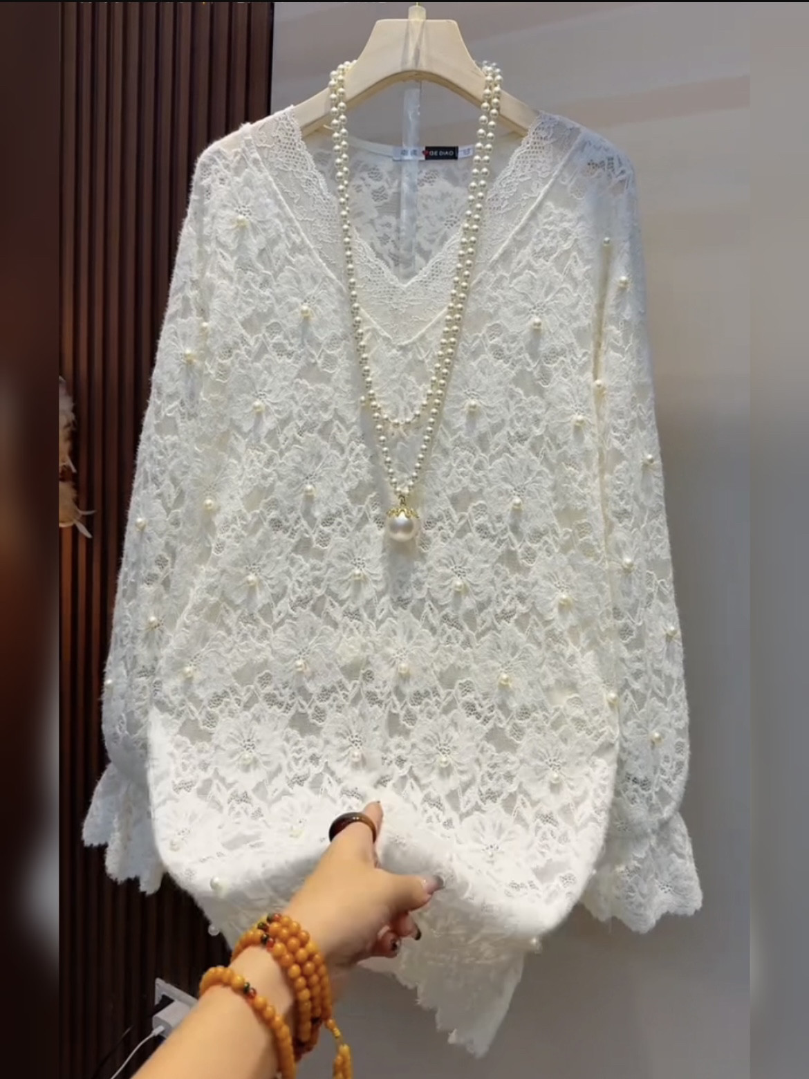 秋冬磨毛蕾丝中长款蕾丝衫重工钉珠宽松大版遮肉显瘦保暖花朵打底,淘宝优惠券,粉丝福利购,淘宝优惠卷