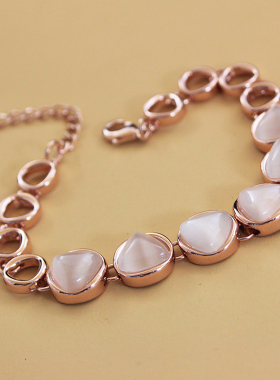 2021年新款夏季几何女手镯猫眼石