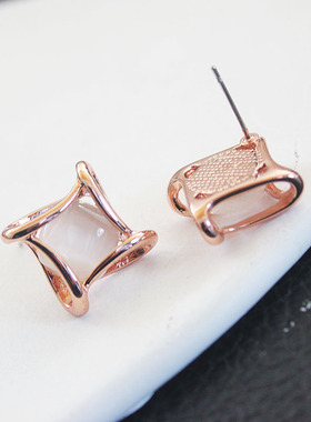 威妮华猫眼石女耳钉项链套装