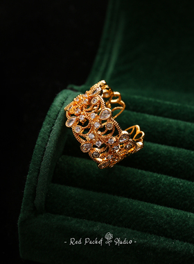 红口袋宫廷风镂空蕾丝开口戒指