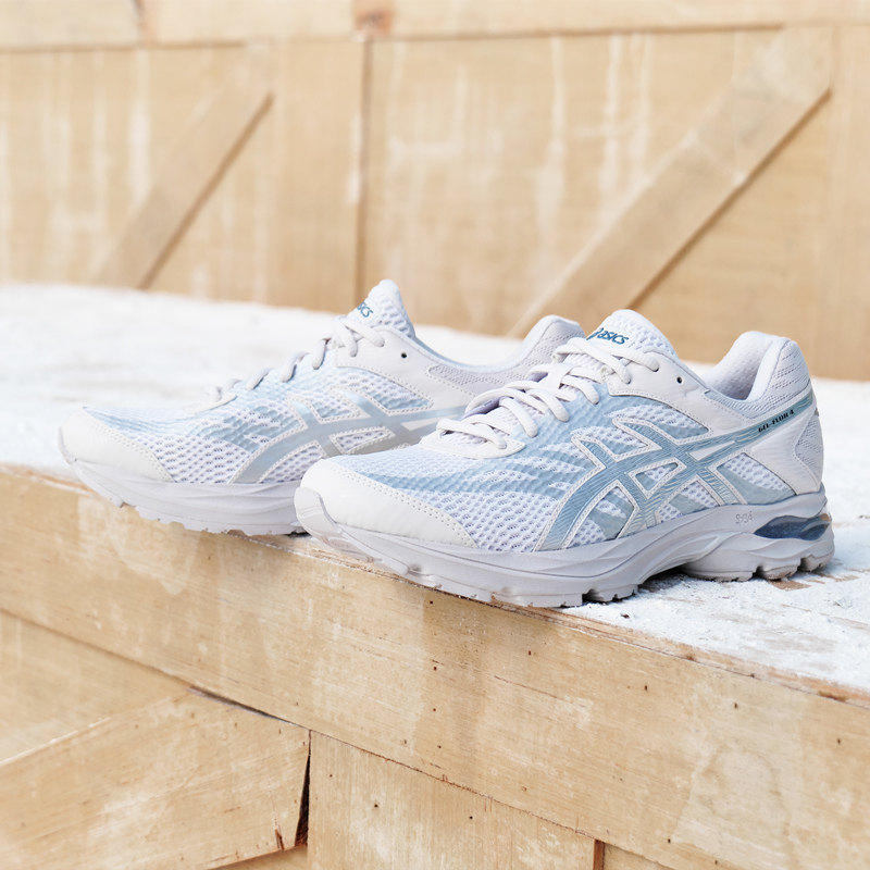 asics gel-flux 4银白色减震男鞋 伟伦运动户外跑步鞋