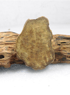 柬埔寨天然保真男女款沉香吊坠