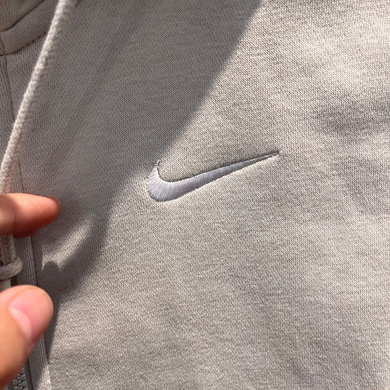 NIKE/耐克男子冬季舒适加绒连帽刺绣保暖休闲夹克外套905231-072