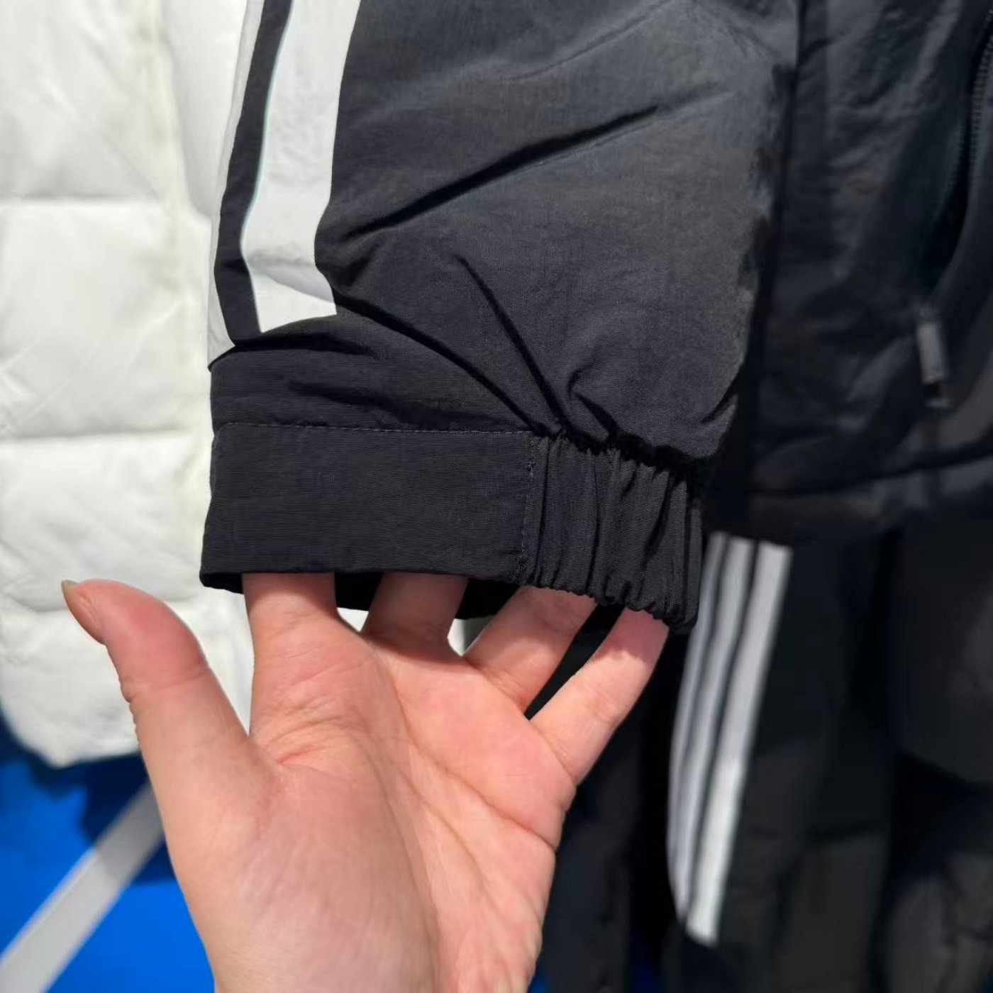 Adidas阿迪达斯男25秋冬新款运动休闲防风连帽外套保暖棉服JY8303,淘宝优惠券,粉丝福利购,淘宝优惠卷