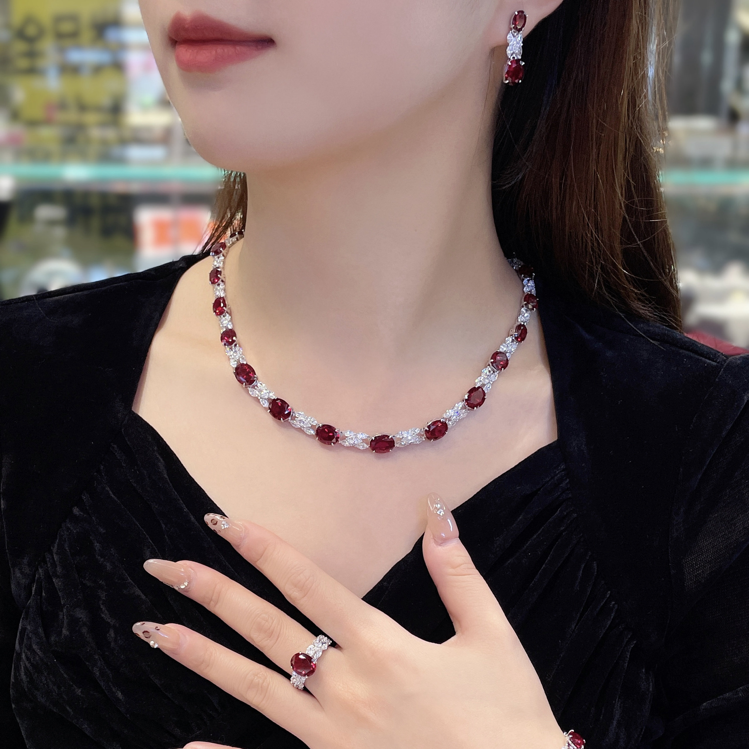 CUMEE 高贵典雅首饰 培育合成鸽血红宝石女款银饰吊坠套装.银镀金,淘宝优惠券,粉丝福利购,淘宝优惠卷