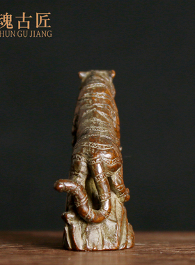 摆件小号上山虎书房桌面仿古铜器