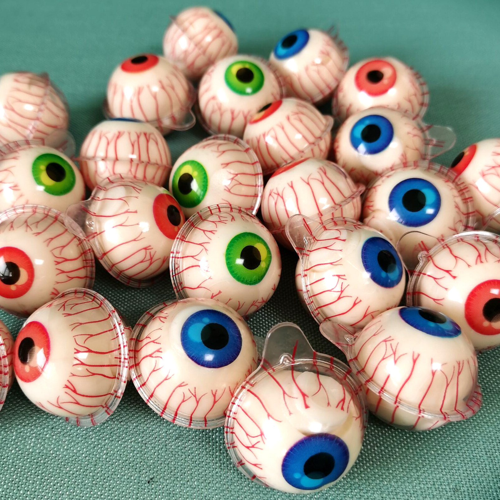 小鹿达达胖嘟嘟爆浆地球西瓜3D眼珠夹心圣诞橡皮水果软糖儿童零食,淘宝优惠券,粉丝福利购,淘宝优惠卷