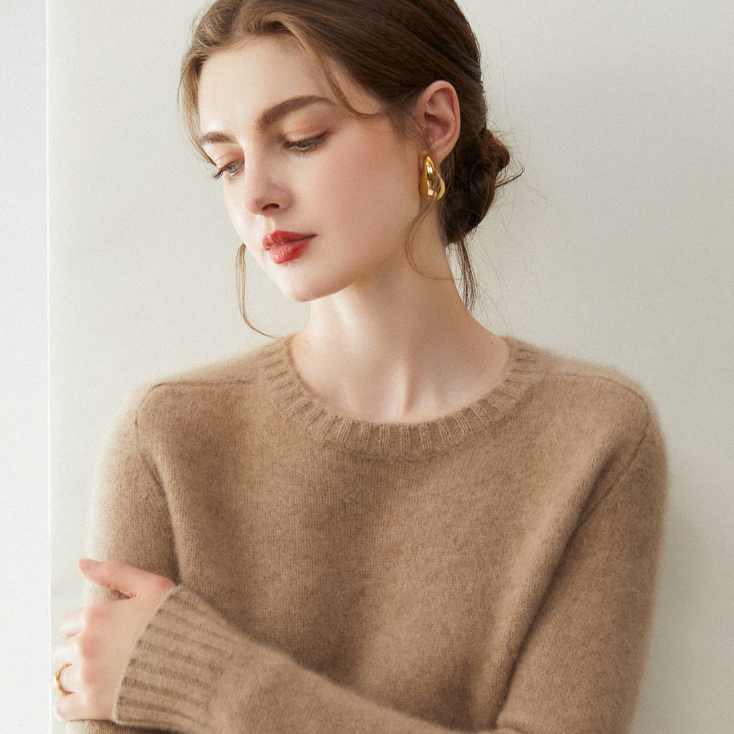 康赛妮~秋冬季新款纯山羊绒衫女圆领马鞍肩宽松针织打底毛衣内搭,淘宝优惠券,粉丝福利购,淘宝优惠卷