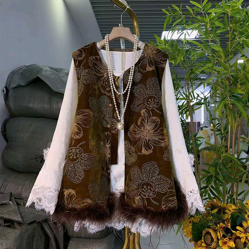 2025早秋减龄新款大码女装胖MM新中式国风刺绣马甲搭配醋酸蕾丝衫,淘宝优惠券,粉丝福利购,淘宝优惠卷