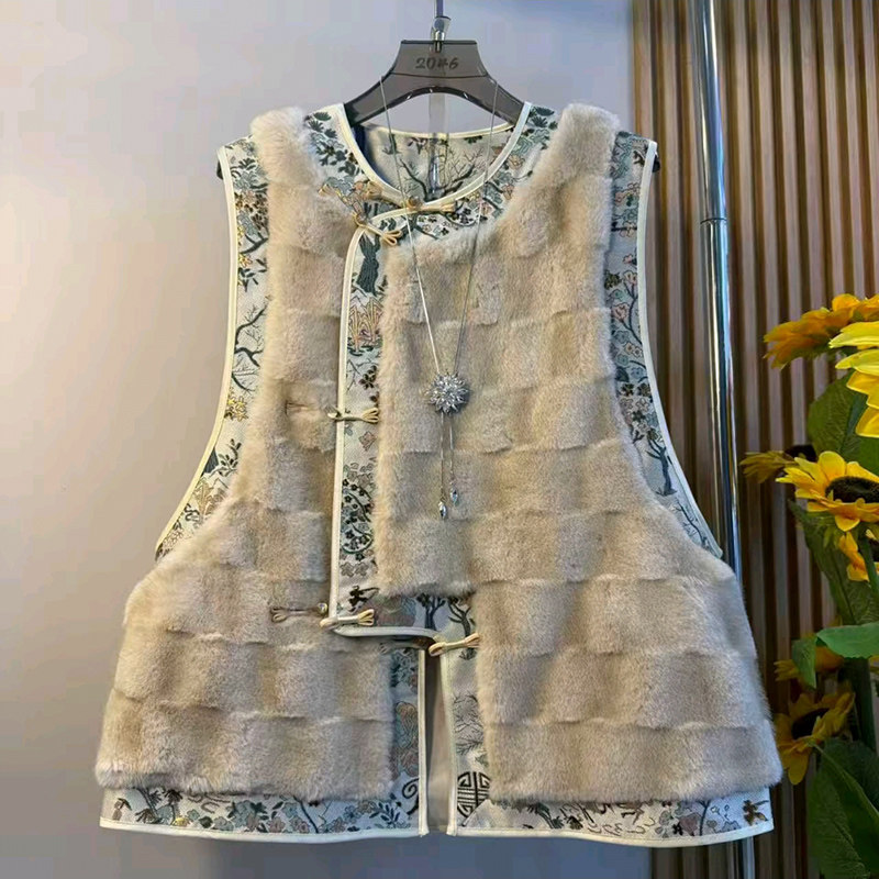 新中式大码女装盘扣马甲2025新款提花打底衫胖MM显瘦复古保暖马夹,淘宝优惠券,粉丝福利购,淘宝优惠卷