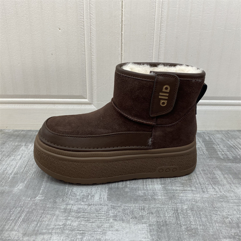 厚底增高舒适雪地靴断码处理真皮女靴2025冬季新款厚绒保暖棉短靴 - 图0