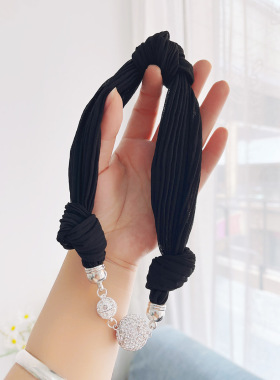 原创褶皱黑色雪纺磁扣项链女款