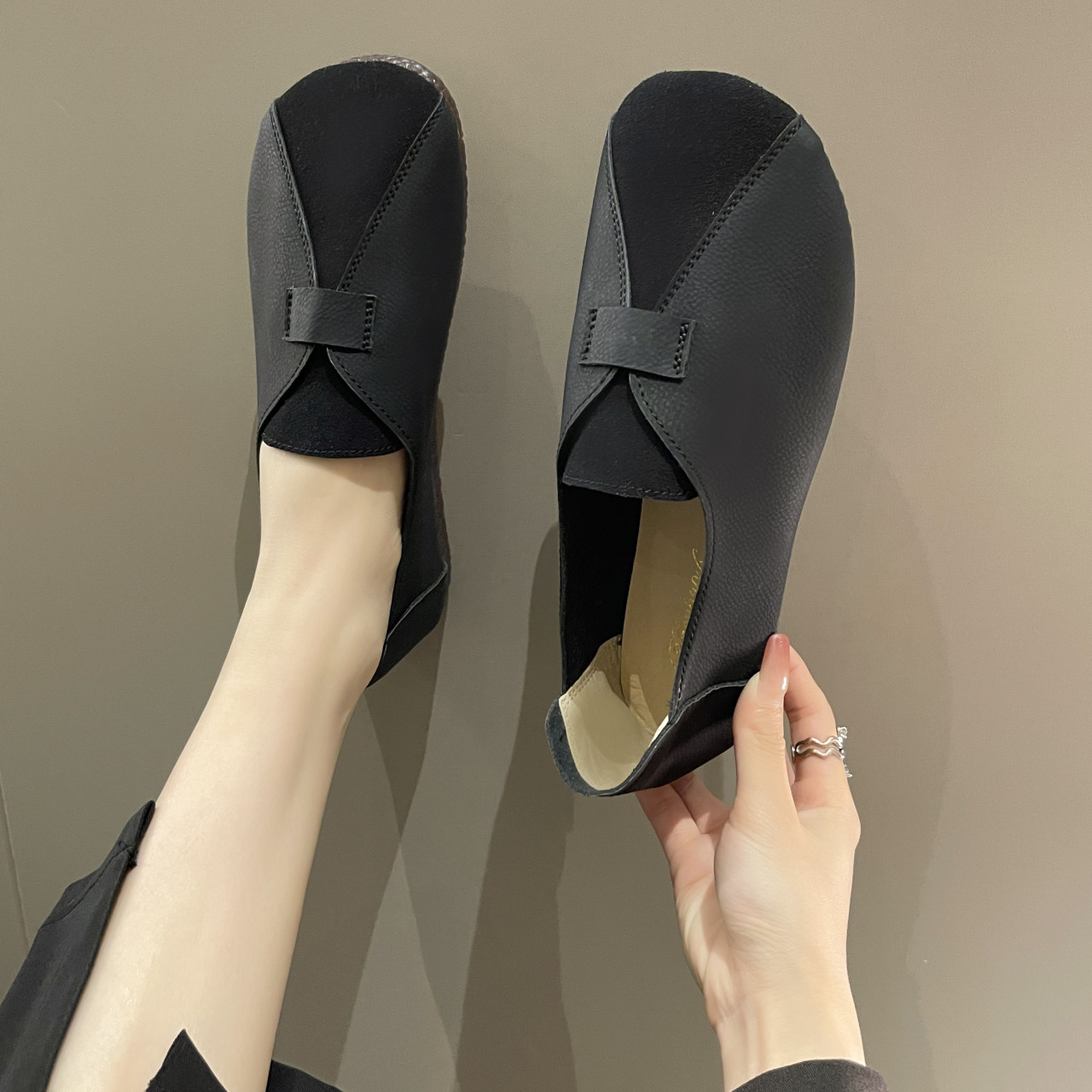 2024春秋新款软底软面百搭休闲豆豆单鞋女平底复古舒适防滑妈妈鞋,淘宝优惠券,粉丝福利购,淘宝优惠卷