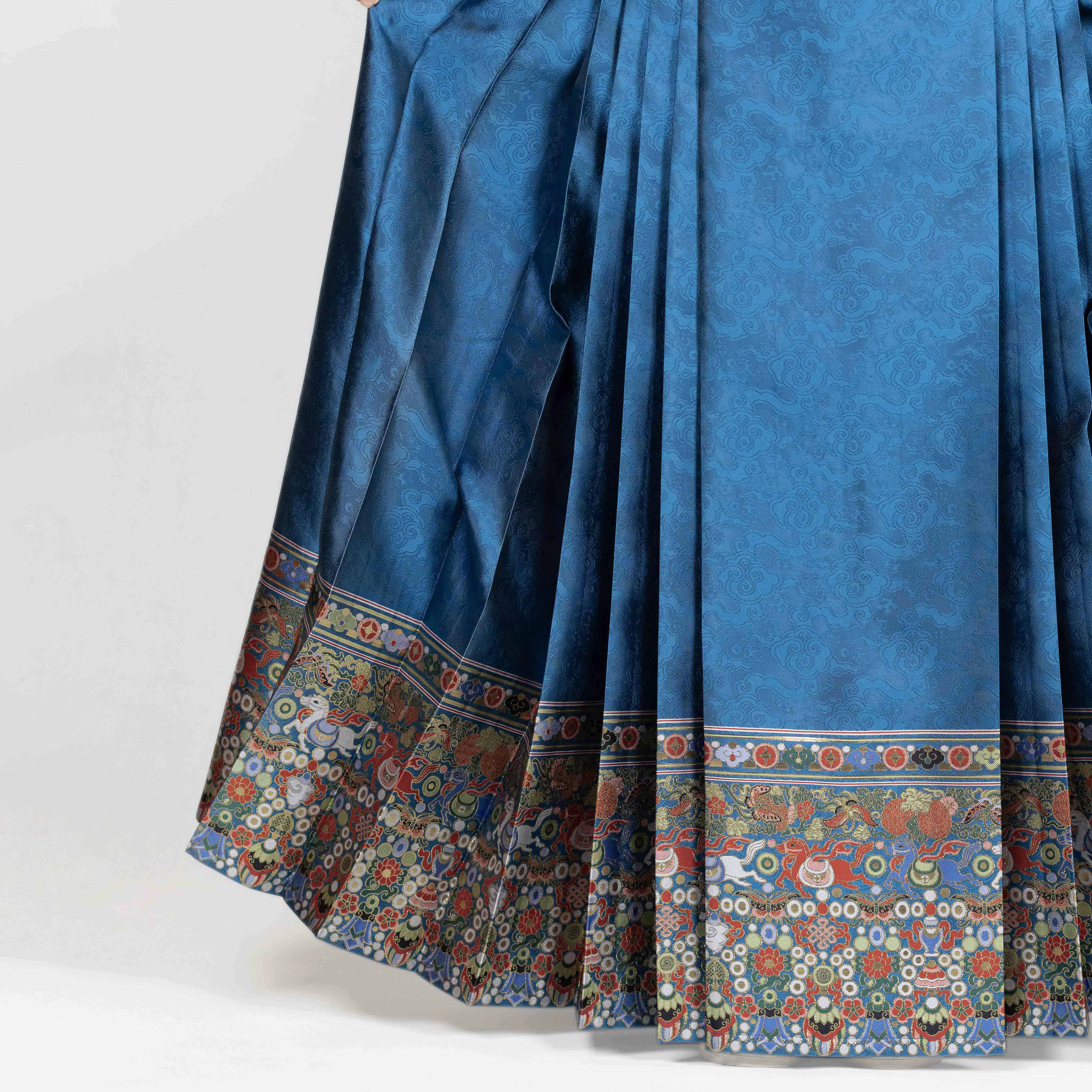 衡庐明制汉服女海马璎珞秋冬新年日常妆花织金缎马面裙布料定制,淘宝优惠券,粉丝福利购,淘宝优惠卷