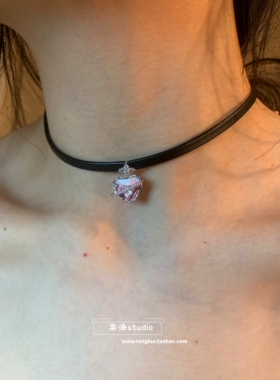 棠洛黑色软皮革choker颈链女辣妹黑色项圈显脖子细锁骨链日常百搭