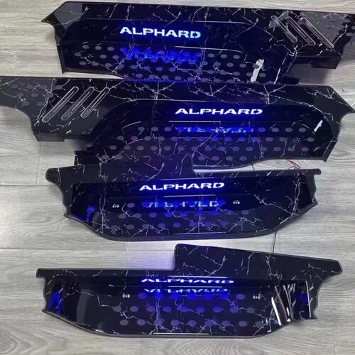 适用于左右胎埃尔法门槛条全包皇冠威尔法带灯不锈钢迎宾踏板轨道 - 图3