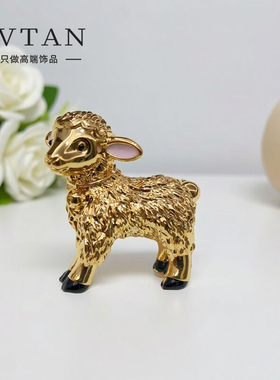 生肖小羊金色胸针女2027新款高级感时尚别针西装新年胸花配饰礼物