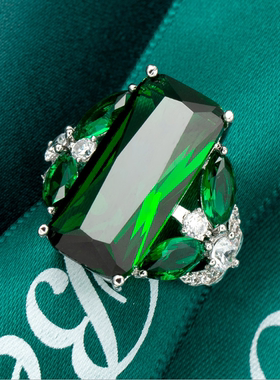 长方形闪钻碧玺时尚款风戒指环