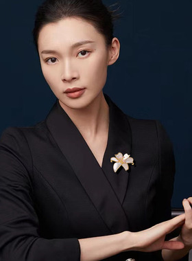 筱米奢华天然母贝女设计感胸针