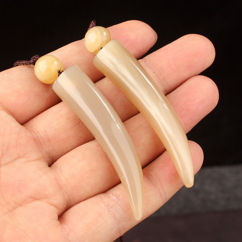 天然牦牛角狼牙形吊坠男女情侣手工复古项链挂件礼物个性牙齿饰品 - 图0
