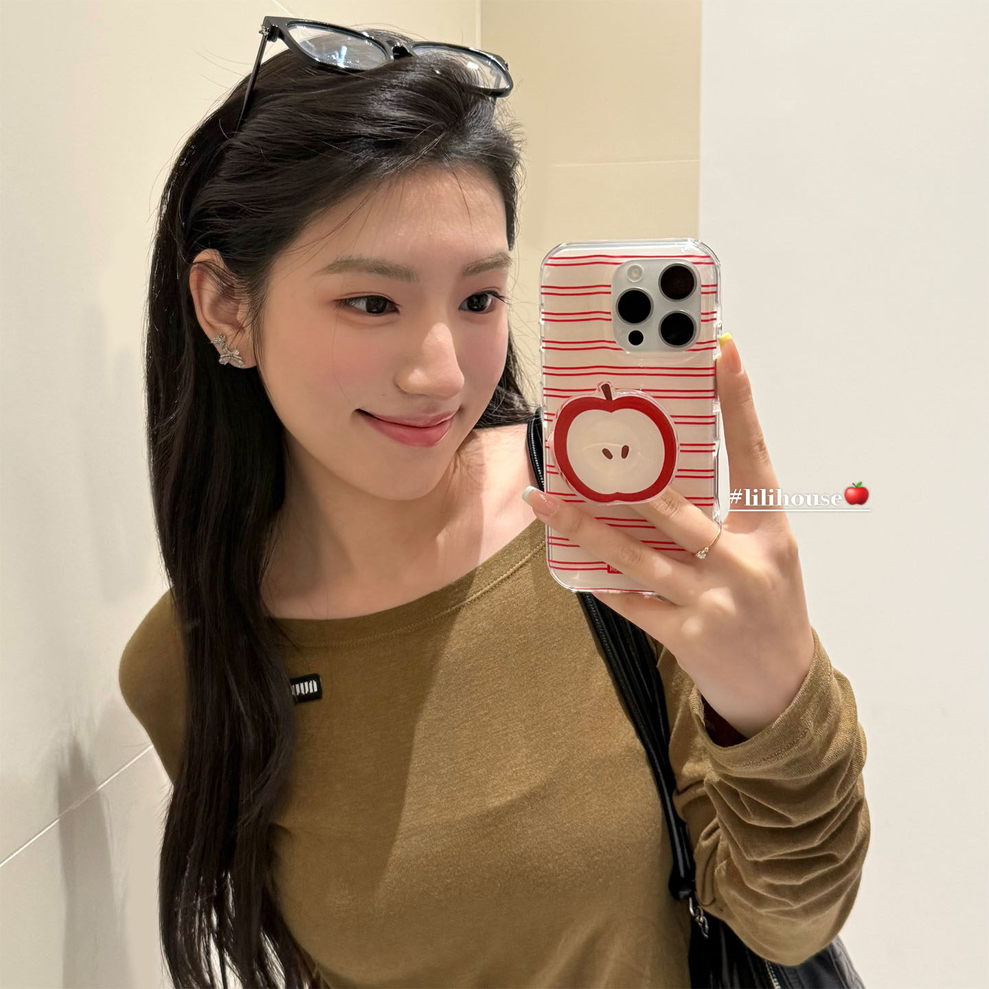 lilihouse韩国ins小众简约条纹红苹果支架15适用17pro苹果17ProMax手机壳iPhone16全包17新款14Pro保护套13女,淘宝优惠券,粉丝福利购,淘宝优惠卷