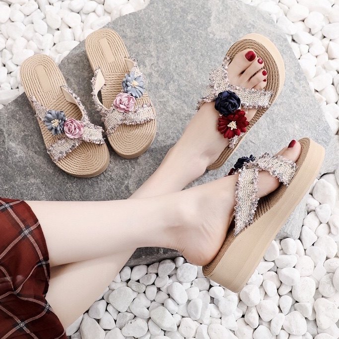 花朵仿草编交叉拖鞋女外穿2025夏季海边沙滩鞋防滑厚底坡跟凉拖鞋,淘宝优惠券,粉丝福利购,淘宝优惠卷