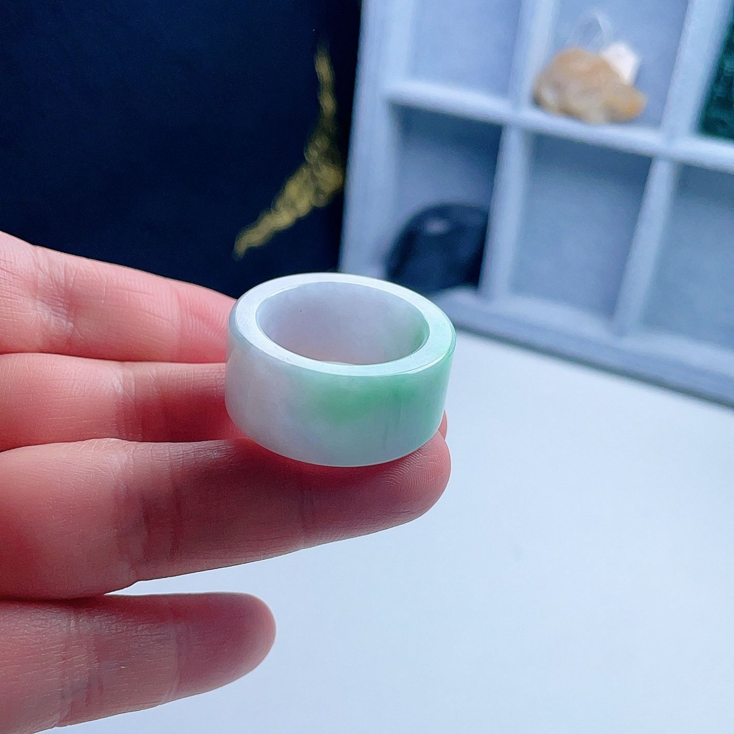 天然A货翡翠方扳指乳白飘阳绿21.5mm缅甸老坑宽边戒指山水意境27#,淘宝优惠券,粉丝福利购,淘宝优惠卷