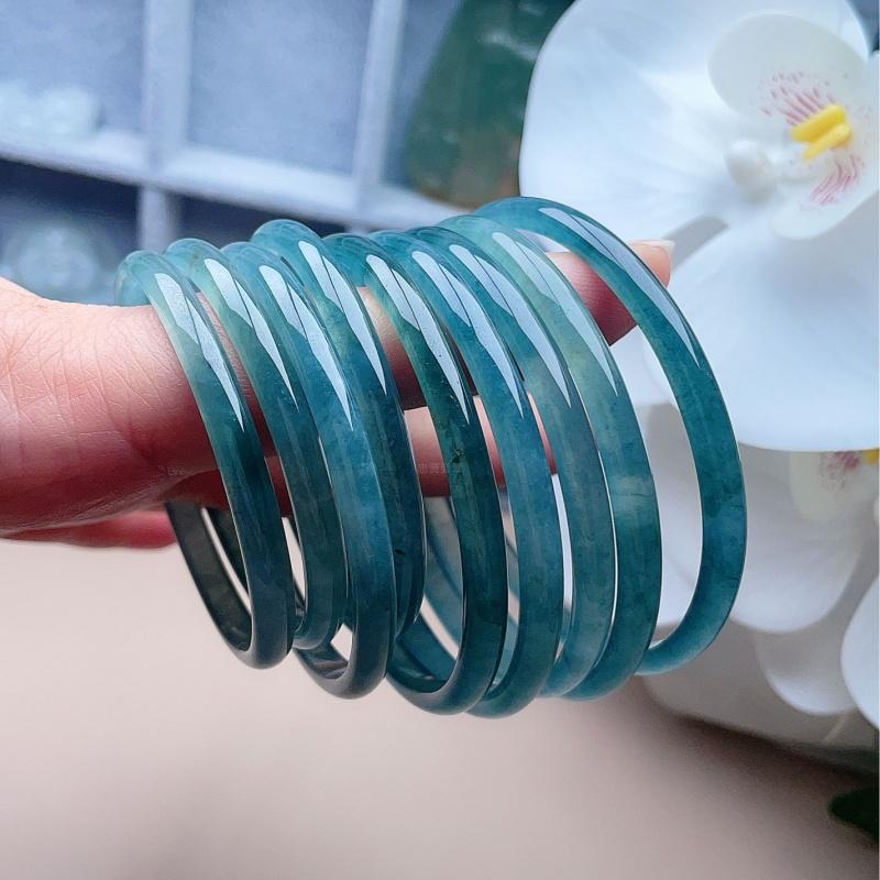 A货翡翠冰蓝绿飘花细手镯天然老坑玉晴水叮当镯小巧秀气款玉镯圆 - 图1