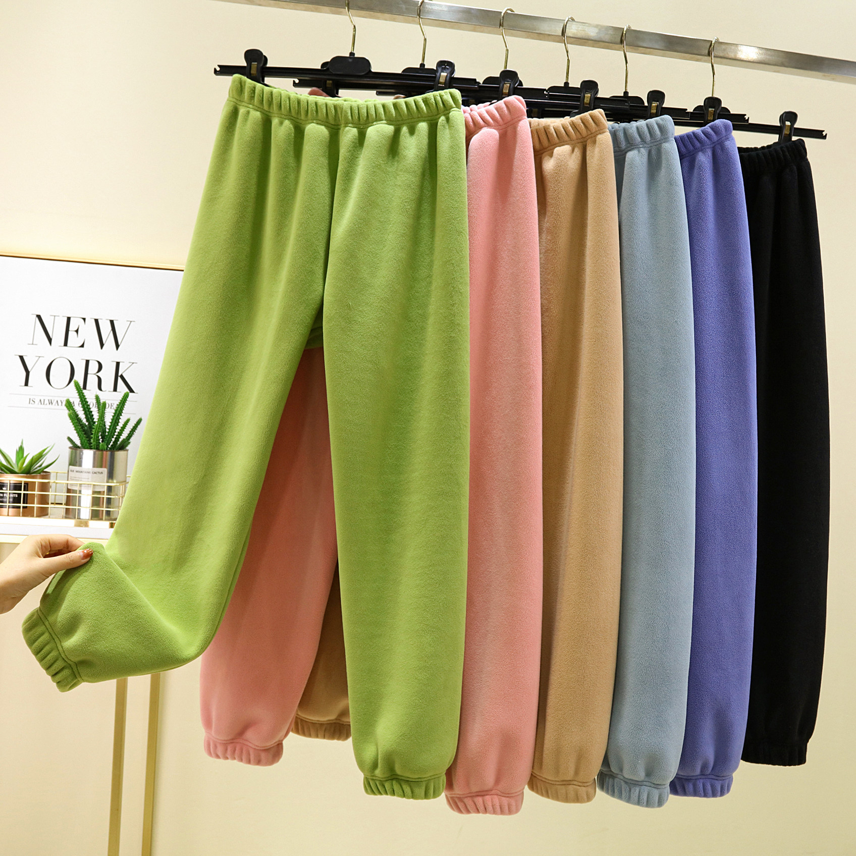 加绒运动裤女秋冬外穿抓绒裤加厚保暖棉裤摇粒绒小个子束脚卫裤子,淘宝优惠券,粉丝福利购,淘宝优惠卷