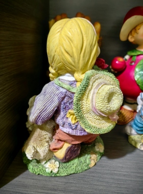 老货树脂女孩实心大号