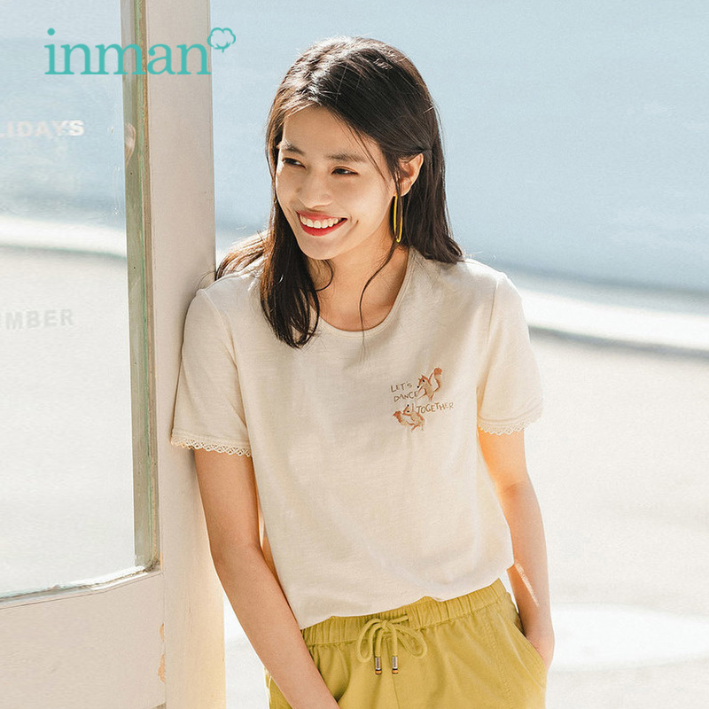  茵曼田田极客T恤