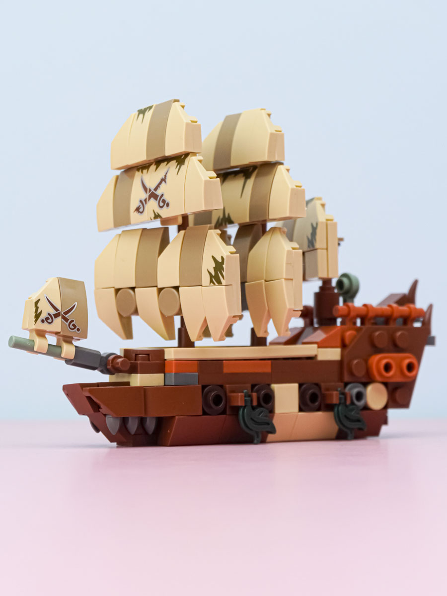 拼装海盗船积木航海船男孩益智力拼插小颗粒模型生日玩具