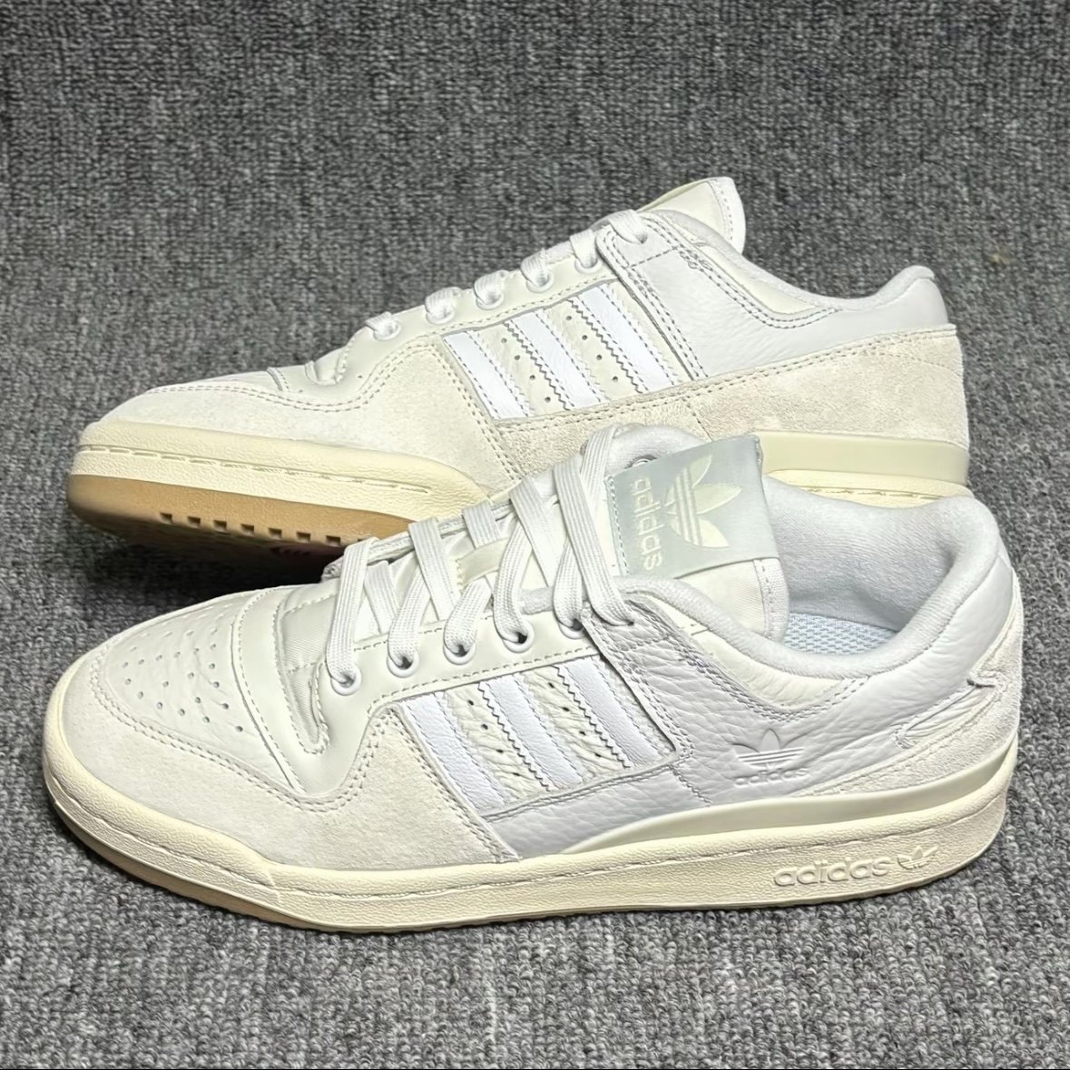 Adidas阿迪达斯三叶草 男女鞋复古休闲运动低帮板鞋米白FY7998,淘宝优惠券,粉丝福利购,淘宝优惠卷