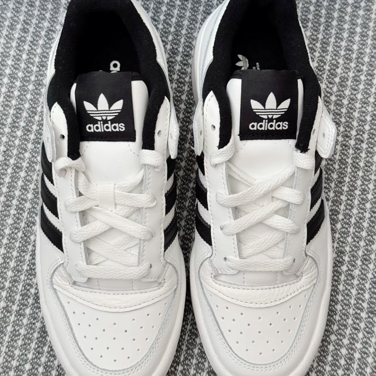 Adidas Forum Low阿迪达斯三叶草男女运动复古休闲板鞋IH7830,淘宝优惠券,粉丝福利购,淘宝优惠卷