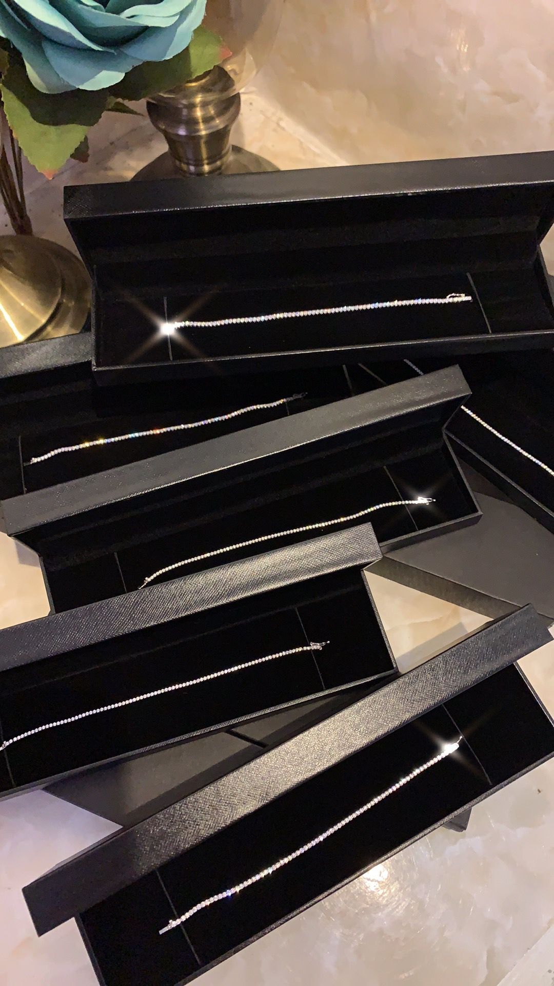 .925 白金高碳钻镶嵌锆石手链女简约 18k 钻石手链 极细 纯银电镀 .925 白金高碳钻镶嵌锆石手链女简约 18k 钻石手链 极细 纯银电镀