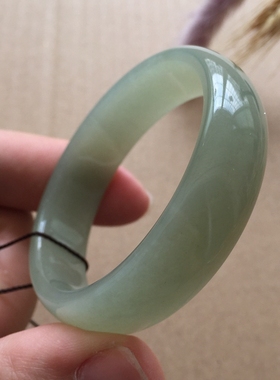 天然证书和田玉手镯