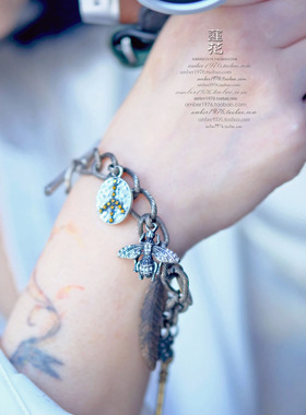 No.389 Lucky Brand 70'年代风 镀银旧感水晶钻蜜蜂反战主题手链