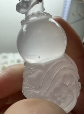 天然粉水晶雕刻葫芦九尾狐吊坠55-28-25毫米