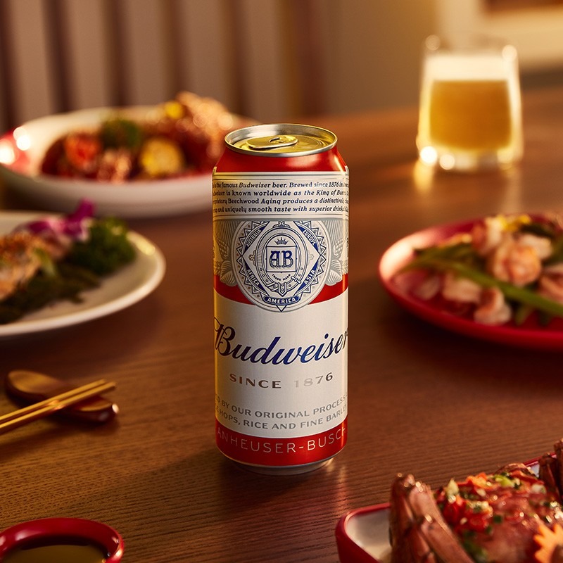 Budweiser/百威啤酒小麦醇正拉罐500ml*18听装新老包装随机发货 - 图2