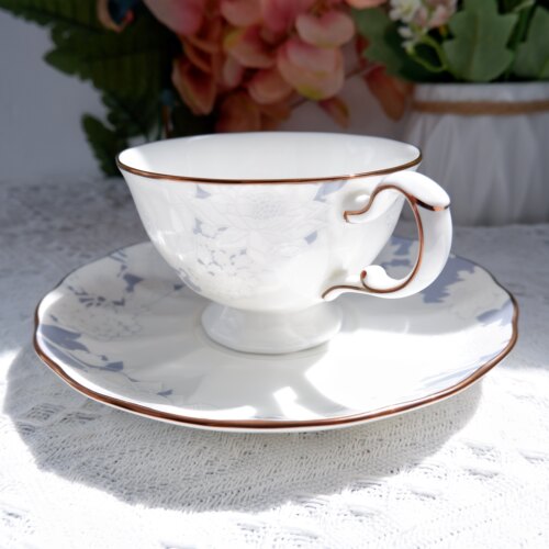 现货日本鸣海NARUMI白蔷薇咖啡杯对杯碟茶杯水杯杯碟新婚礼物 - 图1