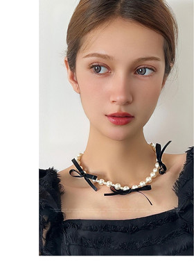 黑色缎带蝴蝶结珍珠串项链