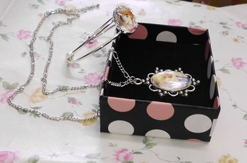 Spot SKIP BEAT Gorgeous Challenge Time Gem Necklace Bracelet Set